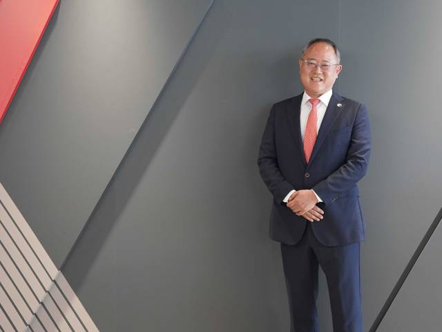 국내 수입차 업계 최초로 개인 누적 판매 4000대를 돌파한 구승회 코오롱모터스 상무. 사진제공=코오롱모빌리티그룹