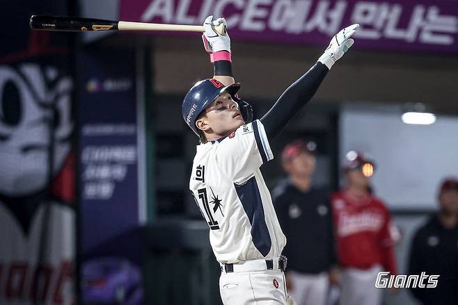 롯데 윤동희는 19일 병원검진에서 허벅지의 근육 손상을 80%를 회복했다는 소견을 들었다. 부상자가 많은 팀은 주축 윤동희의 복귀를 기다리고 있다. 사진제공|롯데 자이언츠