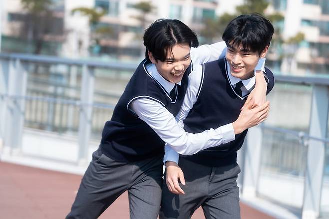 《뉴욕타임스》 기자 수전 도미너스는 자신의 책을 위해 뛰어난 성과를 낸 형제자매를 둔 여섯 가족을 인터뷰했다. 이들은 각자 다른 배경을 가졌지만, 자녀 양육 방식에서 공통된 특징들을 보였다. (사진=게티이미지뱅크)