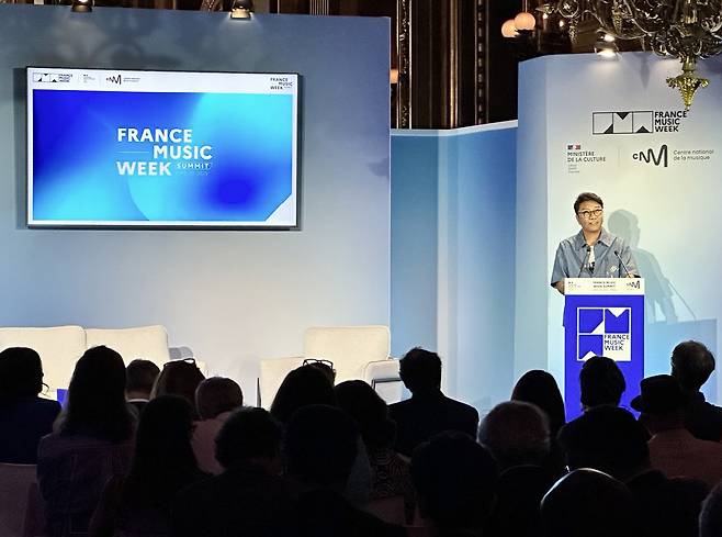 프랑스 뮤직 위크에서 연설하고 있는 이수만 A2O엔터테인먼트 키 프로듀서 겸 비저너리 리더. 사진=A2O Entertainment