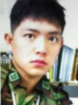 부사관 시절의 이범석 씨