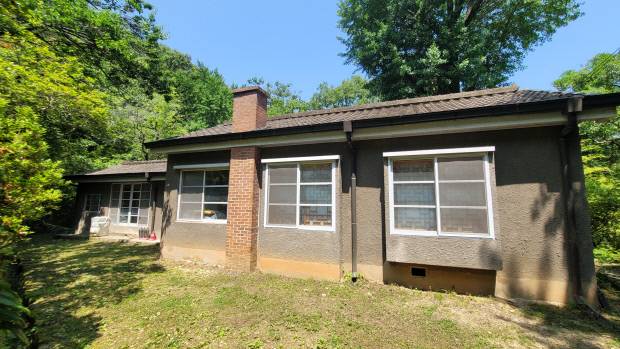 의재가 머물며 화업을 이룬 무등산 춘설헌.