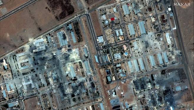 이란 중부 이스파한의 핵 농축 시설이 미국의 공격으로 파괴된 모습 (사진=Maxar Technologies, AFP)