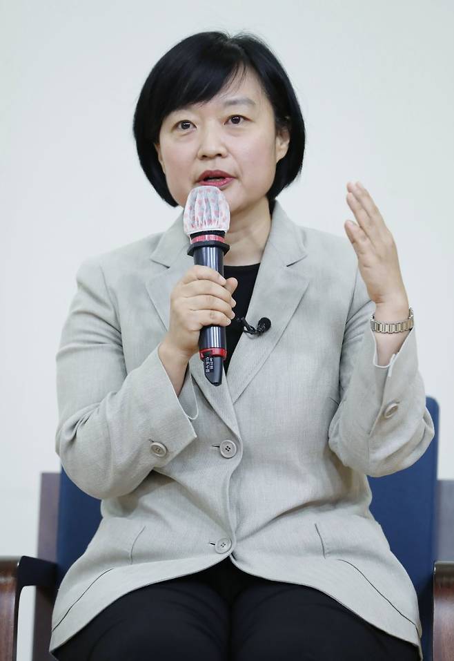 한성숙 전 네이버 대표가 지난 2020년 8월 19일 서울 여의도 국회의원회관에서 열린 '미래사회 변화와 교육혁신 토크콘서트'에서 발언하고 있다. 뉴시스