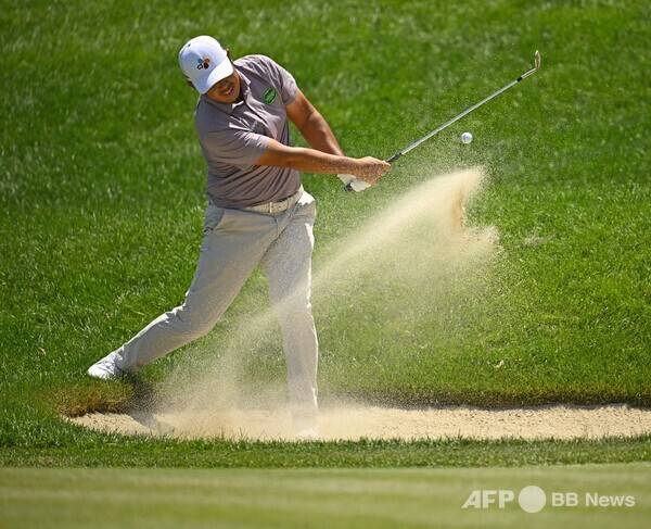 2025년 미국프로골프(PGA) 투어 시그니처 대회인 트래블러스 챔피언십에 출전한 안병훈 프로가 최종라운드 6번홀에서 벙커샷을 하는 모습이다. 사진제공=ⓒAFPBBNews = News1