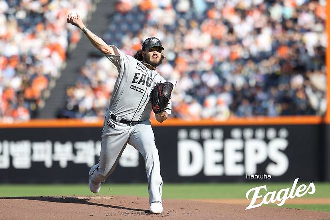 한화 코디 폰세가 22일 대전 한화생명볼파크에서 열린 키움전에서 투구하고 있다. 한화이글스 제공