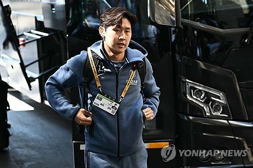 스페인 매체 '렐레보' 기자 마테오 모레토가 23일(한국시간) 자신의 유튜브 채널을 통해 이강인의 차기 행선지가 조만간 공개될 거라고 보도했다. 연합뉴스