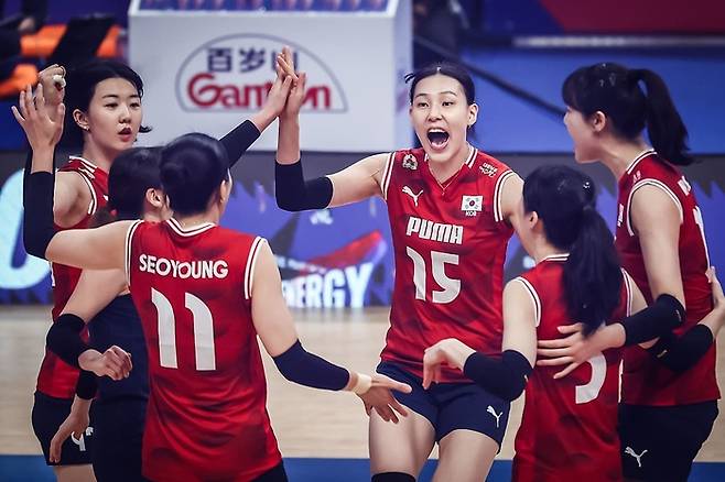 VNL에 참가 중인 여자배구대표팀. 출처 | FIVB 홈페이지