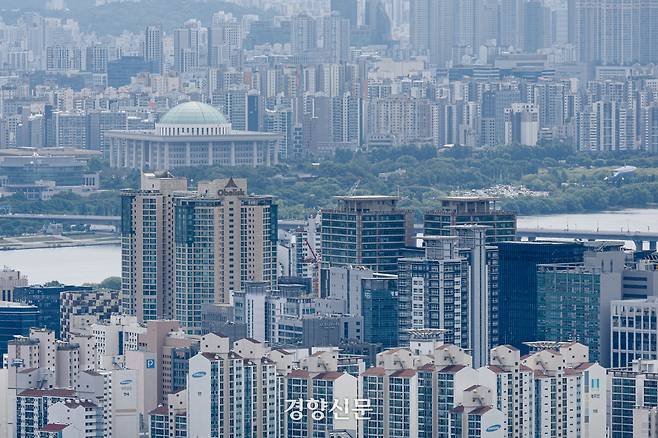지난 15일 남산에서 바라 본 서울 마포 일대 아파트 단지 모습. 문재원 기자