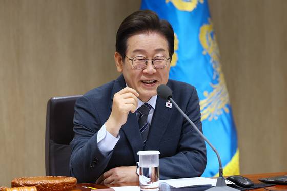 이재명 대통령이 24일 서울 용산 대통령실 청사에서 열린 국무회의에서 발언하고 있다. 김현동 기자