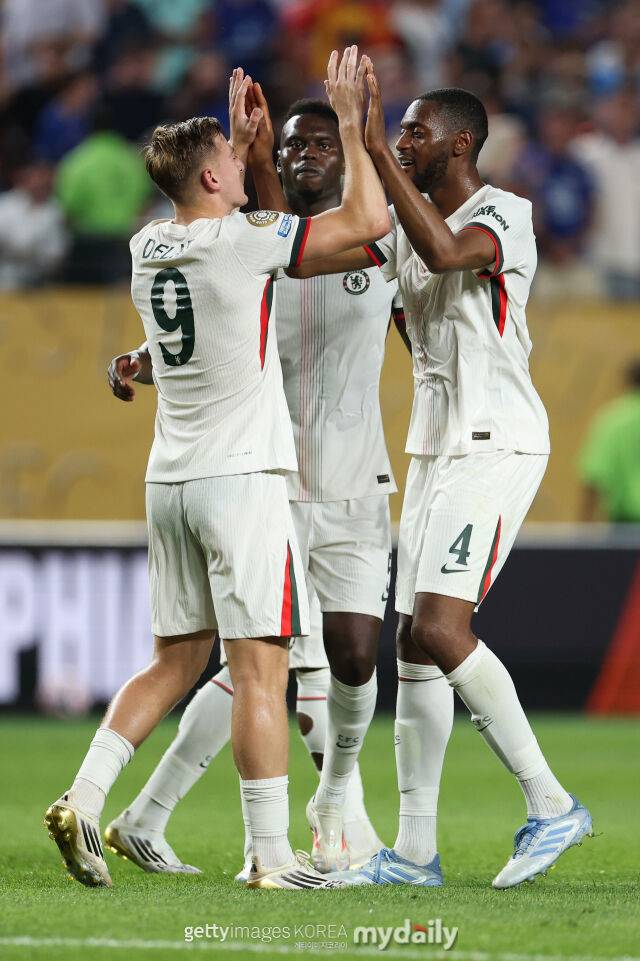 리암 델랍과 토신 아다라비오요./게티이미지코리아