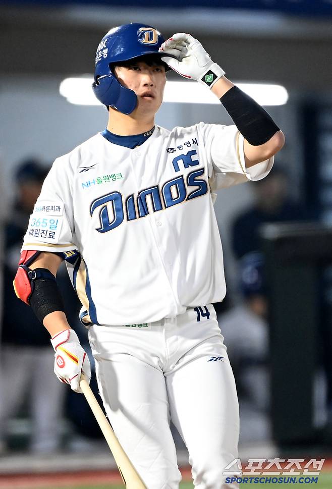 11일 부산 사직구장에서 열린 롯데와 NC의 경기, NC 최정원. 부산=허상욱 기자wook@sportschosun.com/2025.04.11/