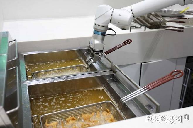 콩기름이나 옥수수기름 등 종자유(씨앗 기름)에 함유된 오메가-6 지방산(리놀레산)이 심장 질환과 제2형 당뇨병 예방에 도움이 될 수 있다는 연구 결과가 나왔다. 아시아경제DB