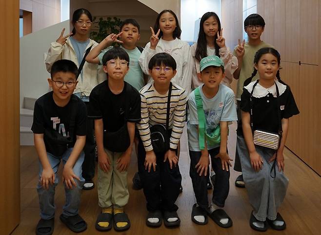 텔레픽스에 방문한 어린이 우주 기자단. 어린이과학동아 제공