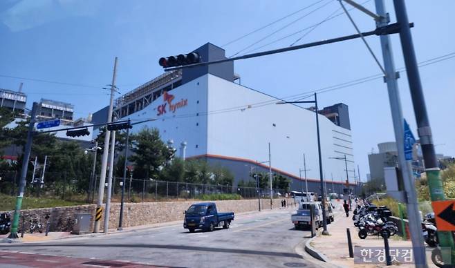 충북 청주시 SK하이닉스 M15 공장 전경. 사진=오세성 한경닷컴 기자