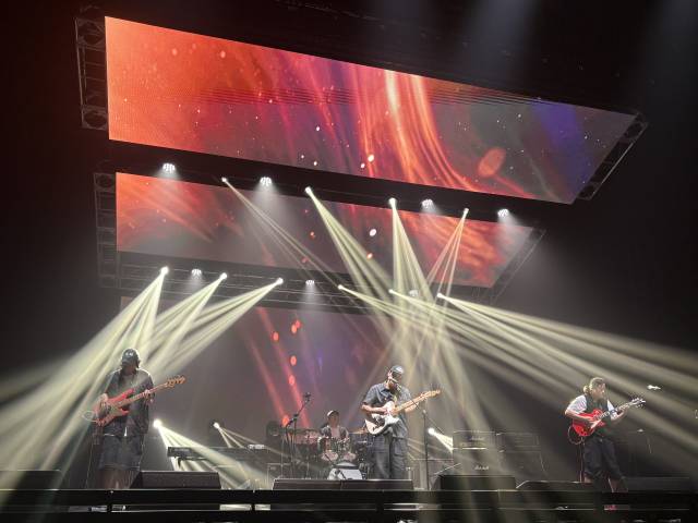 21일 달서아트센터 청룡홀에서 열린 레몬 뮤직 페스티벌에서 밴드 다섯이 공연 중이다. 최현정 기자