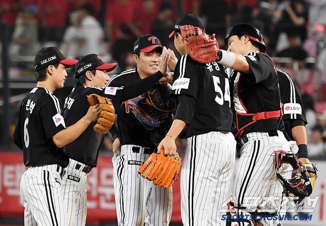 한 경기 만에 LG 트윈스에 녹아든 이적생 천성호.