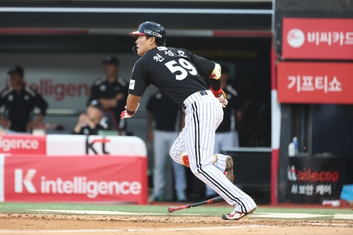LG 유니폼을 입은 천성호 / LG 트윈스 제공