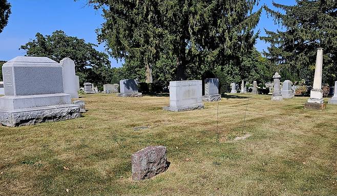 로버트 라폴레트의 묘지가 있는 묘역 / 손호철 제공