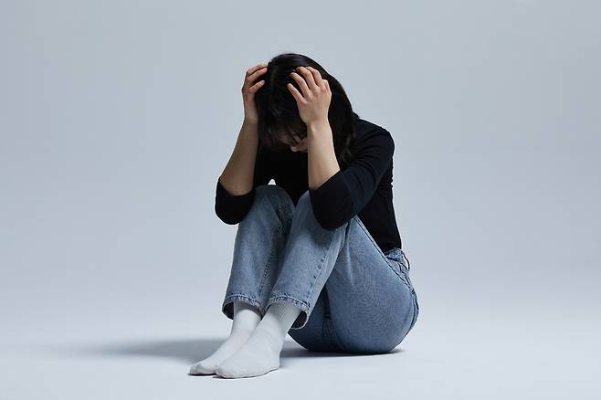 상급종합병원들이 잇따라 정신과 병동 문을 닫으며 입원을 하지 못하는 중증 정신질환 환자들의 어려움이 커지고 있다. 게티이미지뱅크