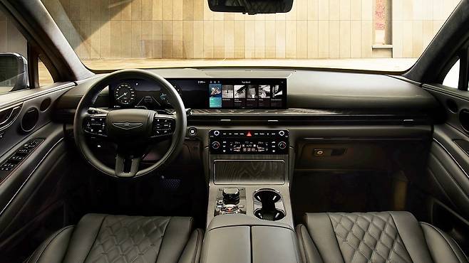 제네시스 GV80 블랙 실내