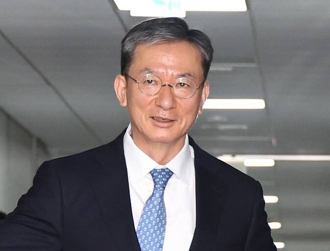 정성호 법무부 장관 후보자가 30일 오전 서울 여의도 국회 의원회관으로 들어가고 있다. 윤운식 선임기자 yws@hani.co.kr