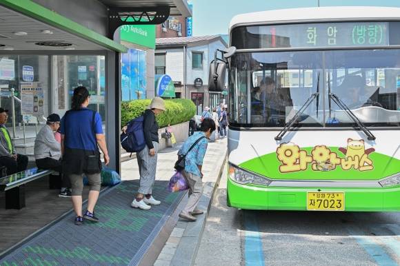 강원 정선 공영버스. 정선군 제공