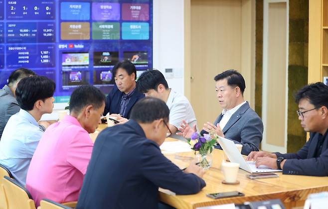 ▲ 인천경기일간지 3주년 기자 회견 장면