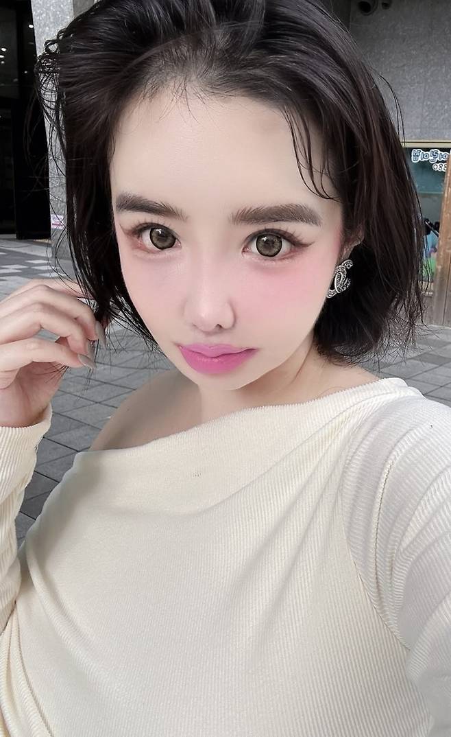 박봄 인스타그램.