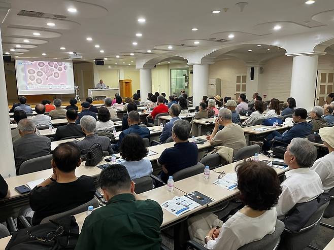 지난 5월21일 열린 5월 가정의 달 특집 마음디톡스⑥ <2025 외로움과 우울, 그 치유법>에선 우울증과 불안장애, 가족간의 단절 등에 관한 해법이 제시됐다. /마음건강 길