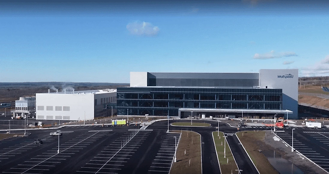 울프스피드의 미국 뉴욕주 모호크밸리 팹. 세계 최초, 세계 최대 규모의 200㎜ 실리콘 카바이드(SiC) 팹이다. (사진:울프스피드)