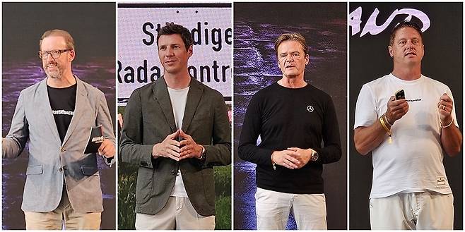 롭 할러웨이(왼쪽부터) 메르세데스-벤츠 승용 및 밴 글로벌 커뮤니케이션 총괄, 미하엘 쉬베 AMG 최고경영자(CEO), 마르쿠스 쉐퍼 메르세데스-벤츠 최고기술책임자(CTO), 고든 바그너 메르세데스-벤츠 최고디자인책임자(CDO)가 25일(현지시간) 독일 아팔터바흐에서 열린 ‘콘셉트 AMG GT XX 월드 프리미어’ 행사에서 발표하고 있다. 독일(아팔터바흐)=서재근 기자