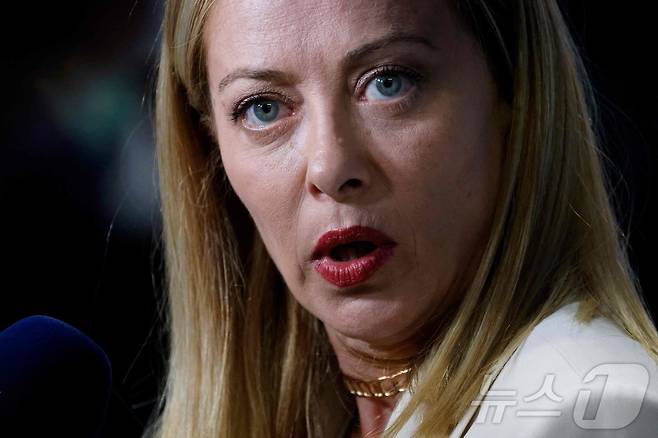 조르자 멜로니 이탈리아 총리가 6월 25일(현지 간) 헤이그에서 열린 북대서양조약기구(NATO) 정상회의 종료 후 언론과 인터뷰를 하고 있다. 2025.06.25 ⓒ AFP=뉴스1 ⓒ News1 윤다정 기자