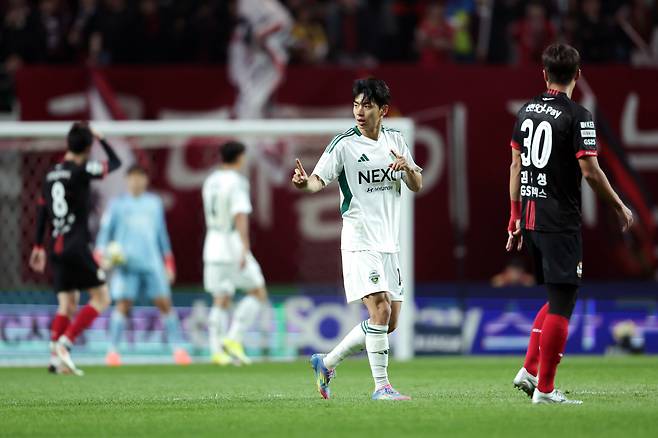 서울월드컵경기장/ K리그1/ FC서울 vs 전북현대모터스/ 전북 전진우/ 사진 정재훈