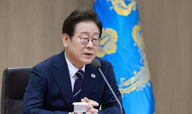 이재명 대통령이 1일 서울 용산 대통령실 청사에서 열린 국무회의에서 발언하고 있다. 연합뉴스