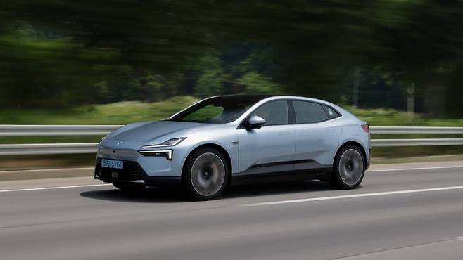 사진 : 2026년형 폴스타 4