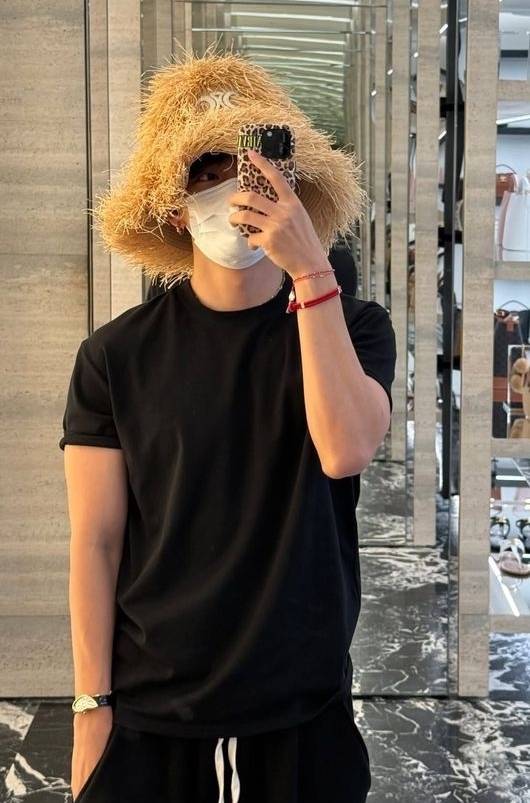 방탄소년단(BTS) 뷔 (출처 : 뷔 공식 인스타그램)