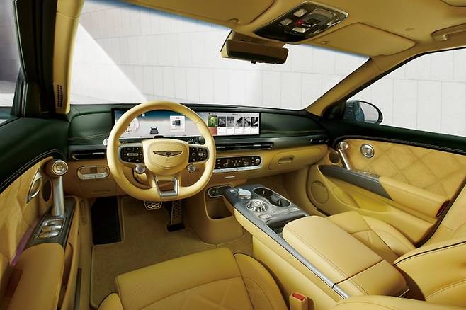 뱅앤올룹슨 사운드 시스템이 적용된 제네시스 GV60 실내