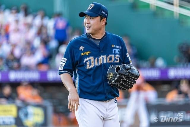 2일 대전 한화전에서 천금 홀드로 NC 승리에 앞장선 최성영. 사진=NC 제공