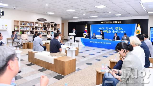 ▲여수시의회 '타운홀 미팅' 기자간담회ⓒ여수시의회