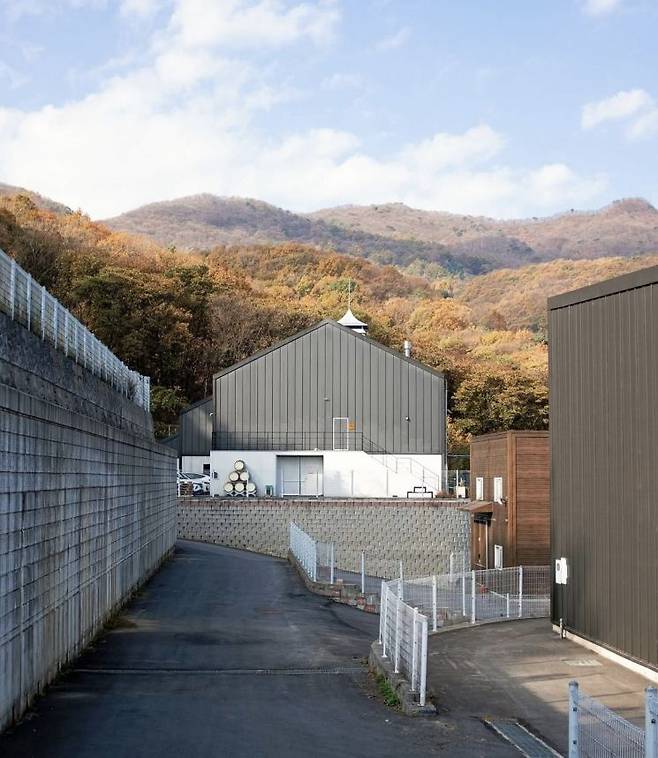 경기도 남양주시 화도읍에 자리 잡은 '기원 위스키 증류소' 전경.