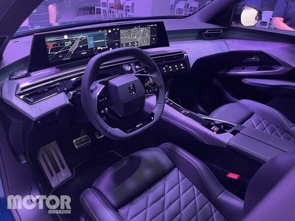 푸조 올 뉴 3008 스마트 하이브리드 사진 모터매거진 윤성 기자