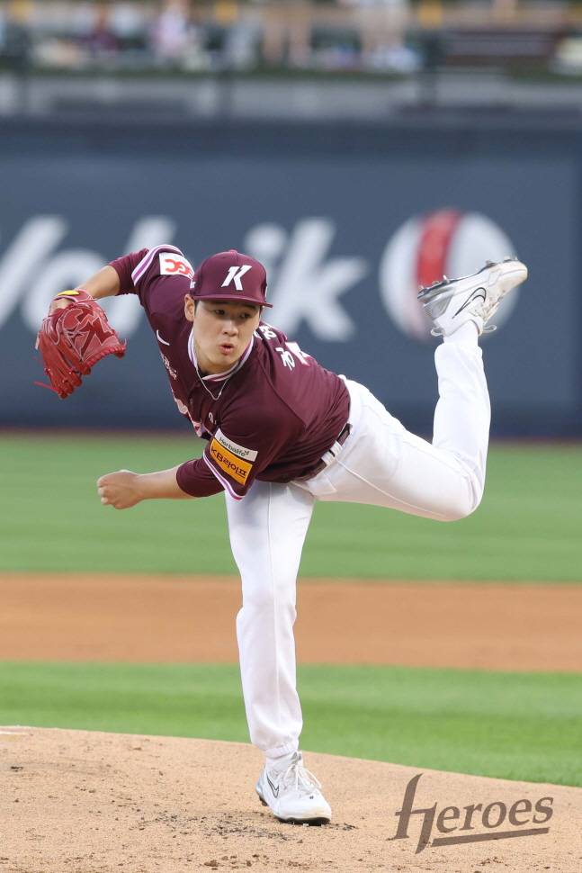 역투를 펼치는 정현우. /사진=키움 히어로즈 제공