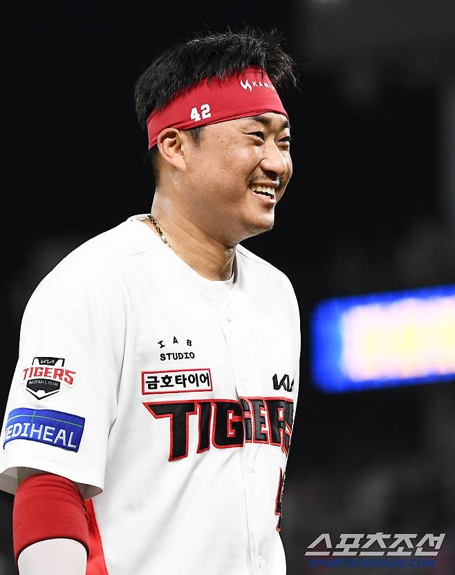 4일 광주 기아 챔피언스필드에서 열린 롯데-KIA전. 8회말 역전 적시타를 친 김태군이 활짝 웃고 있다. 광주=정재근 기자 cjg@sportschosun.com/2025.7.4/