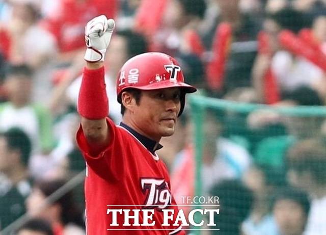 해태 시절 레전드였던 이종범. 그는 명 지도자를 꿈꿨지만 현실은 녹록하지 않았다. /해태 타이거즈