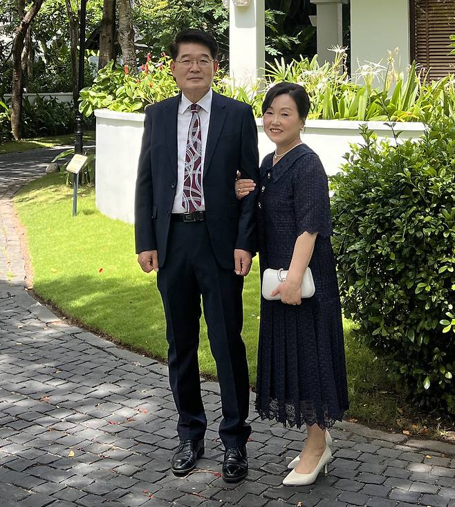 신부 부모 김광수 씨 부부. /김광수 씨 제공