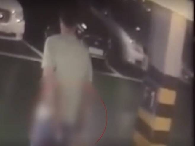 지난 2022년 7월 5일 안동시청 주차장에서 50대 여성 공무원을 살해한 40대 남성. (사진=MBC 캡처)