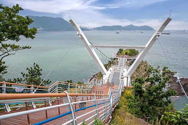 송동용궁다리의 모습.