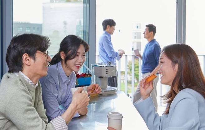 이달부터 주 4일제를 도입한 전자상거래 플랫폼 카페24. 카페24 홈페이지