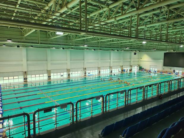 광양시가 5대 핵심 전략과제를 중심으로 지속 가능한 건강·체육 정책을 추진하고 있다. 사진은 광양 성황수영장에서 시민들이 수영을 즐기는 모습. 광양시 제공